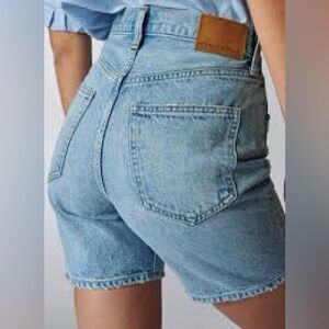 The Denim Forum - The Loose Joni Short